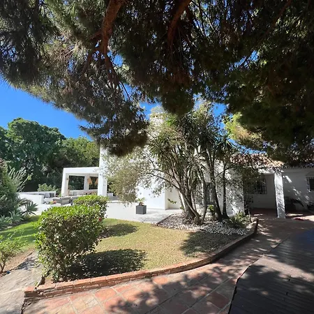 Ibiza Chic A Calahonda - Piscine Et Proximite Plage Villa *
