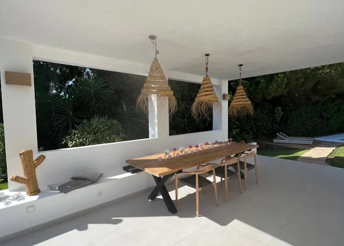 Ibiza Chic A Calahonda - Piscine Et Proximite Willa